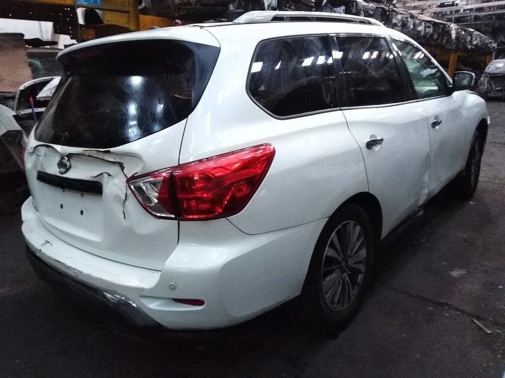  Nissan PATHFINDER 2017    EN DESARME